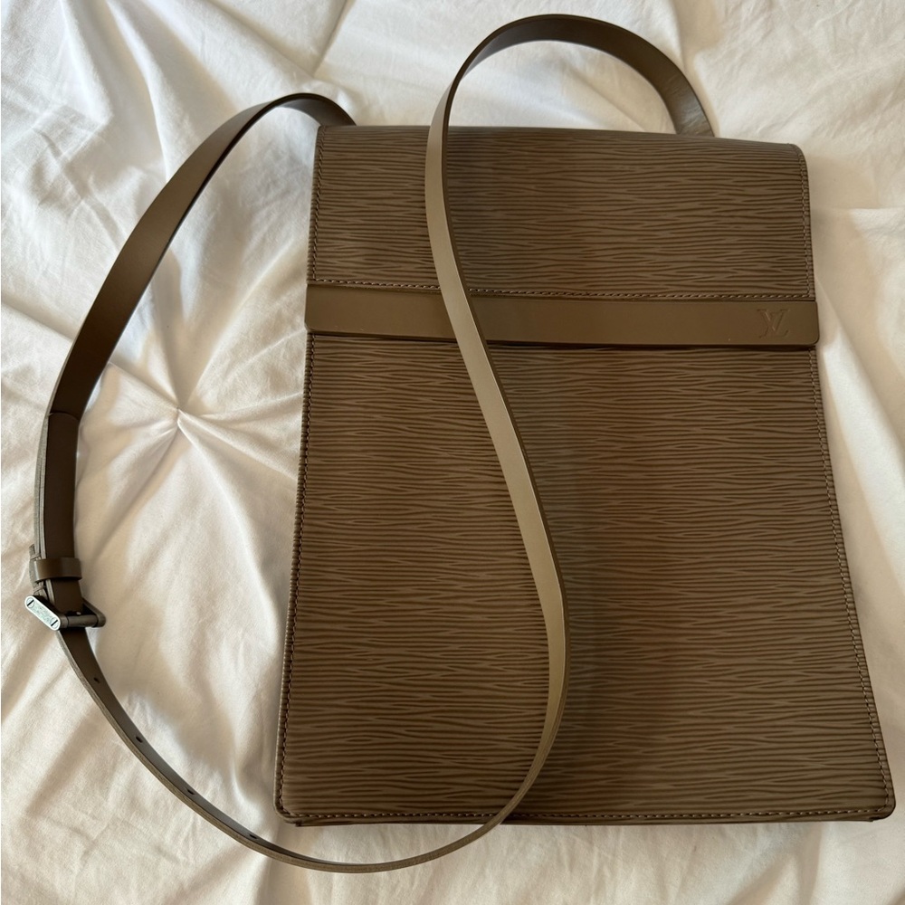 Louis Vuitton Epi Messenger Bag